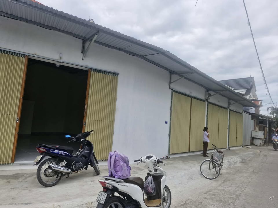 Ki-ốt cho thuê tại xóm 1, xã Ứng Thiên, giá 2 triệu/tháng - Mặt đường thông thoáng!