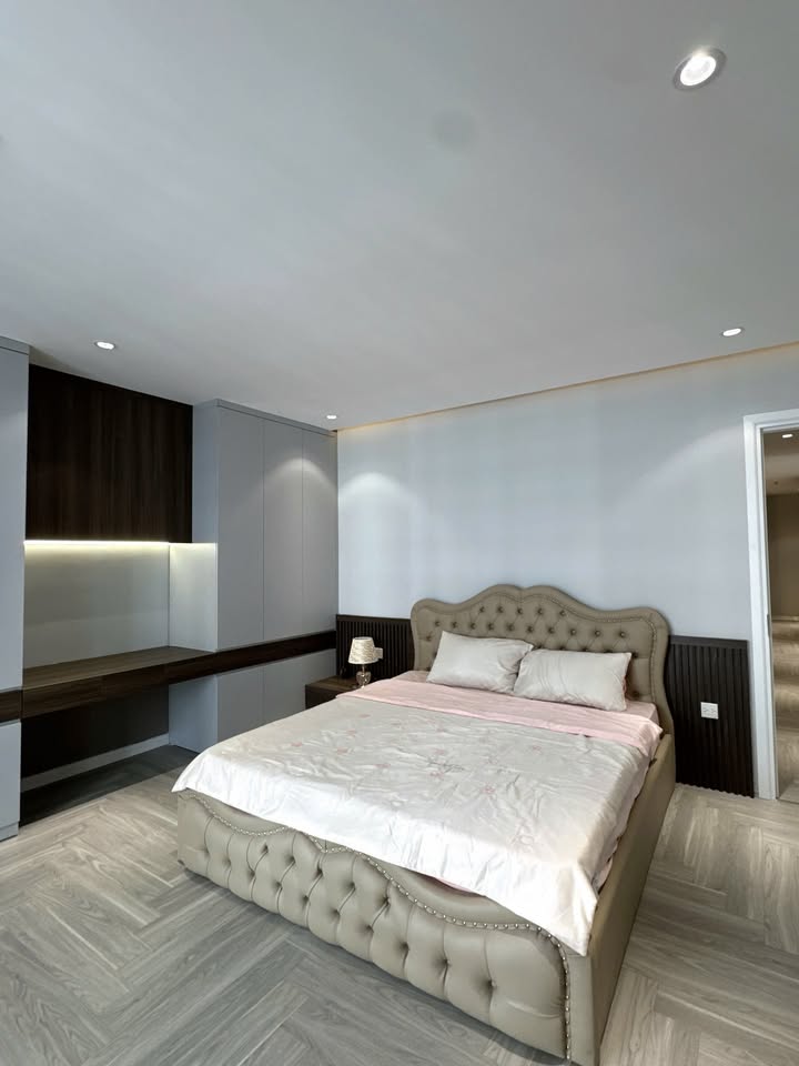 Căn hộ R3 Royal City Thanh Xuân 221m² giá thương lượng - Căn góc đẳng cấp chỉ việc vào ở!