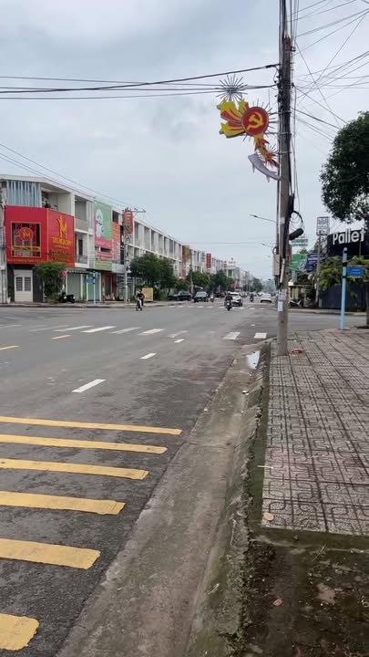 Nhà góc 2 mặt tiền kinh doanh Trảng Bom 120m² - Đầu tư sinh lời ngay!