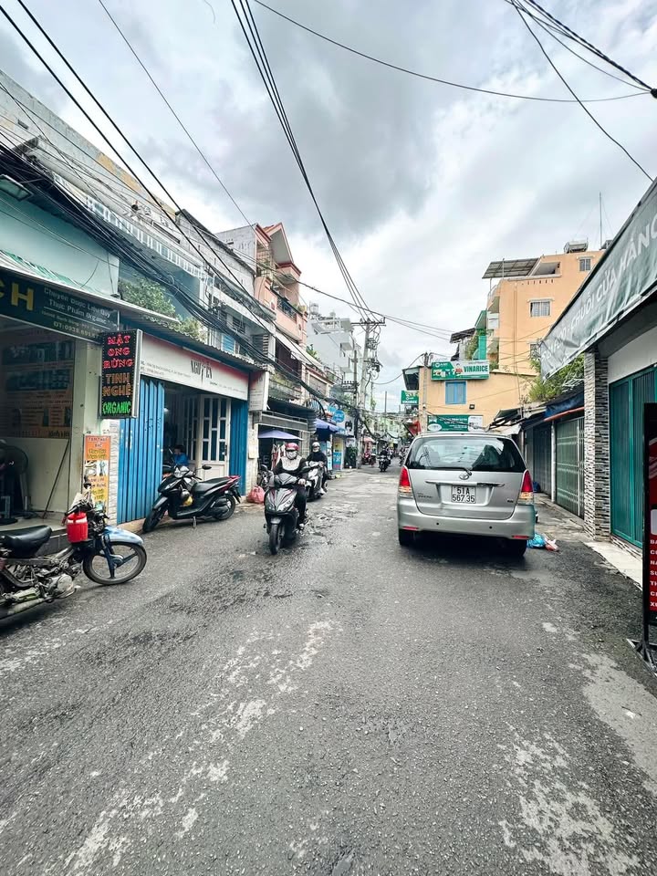 Nhà phố hẻm xe hơi Bình Thạnh 25m² giá 2.7 tỷ - Sẵn sàng ở ngay!