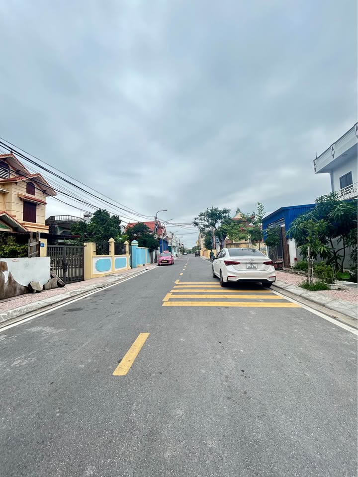 Đất nền Nam Sơn - An Dương 110m² giá 3 tỷ - Kinh doanh thuận lợi!