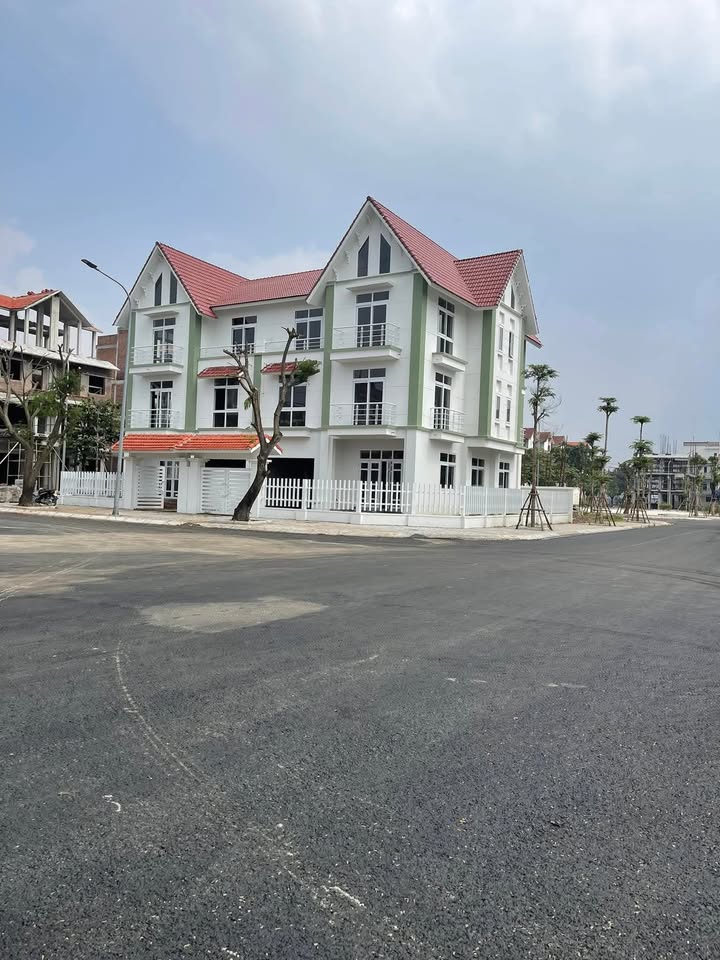 Nhà liền kề Cienco5 Đan Phượng 75m² giá 13 tỷ - Chính chủ bán gấp!