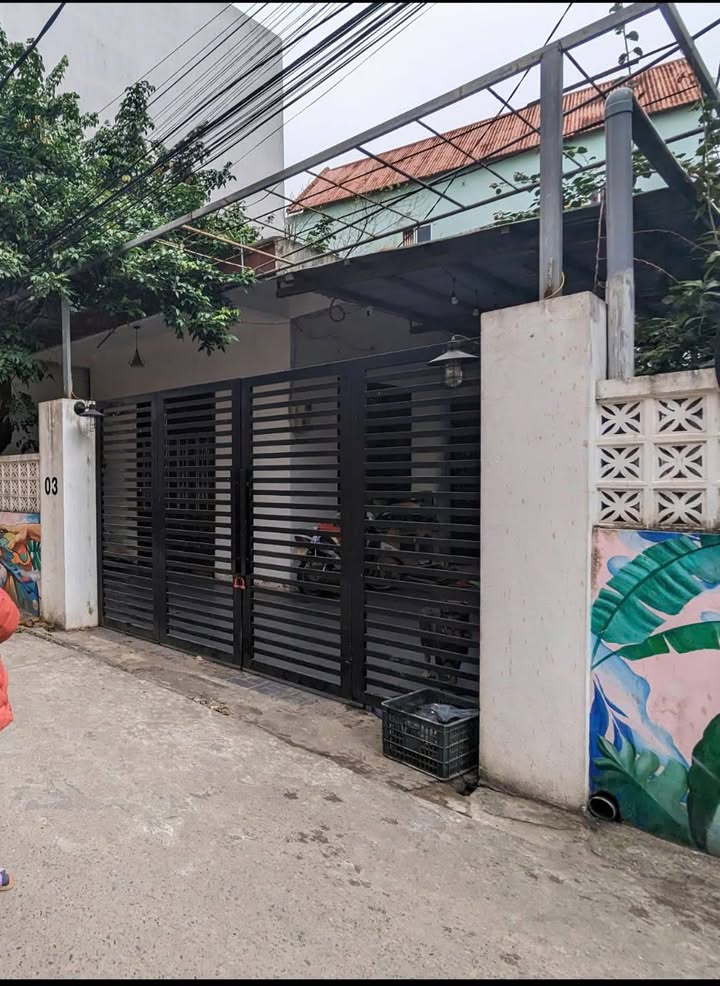 Nhà phố Trần Hưng Đạo Đồng Hới 92m² - Đầy đủ thổ cư, bề ngang rộng 9,2m