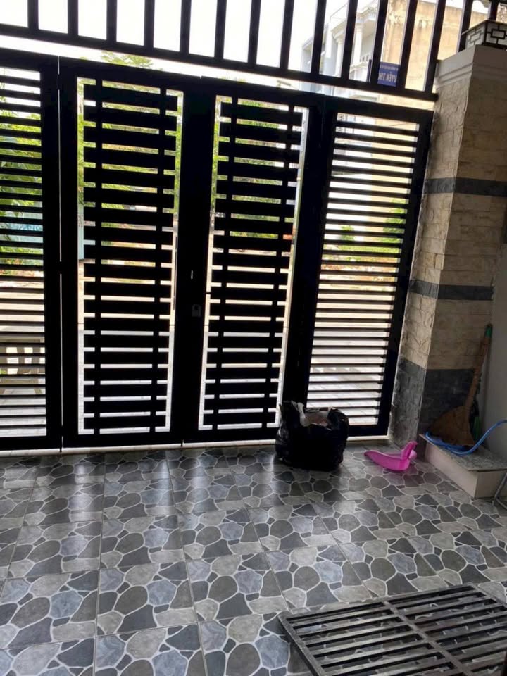 Bán căn nhà mặt tiền đường Số 13, xã Phong Phú, 81m² giá 12 tỷ - Nhà mới đẹp vào ở ngay!