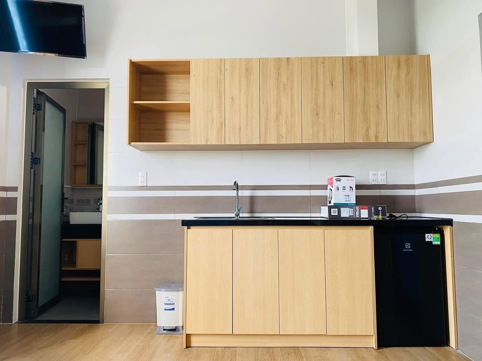 Căn hộ cho thuê Lê Thạch, Đà Nẵng - Full nội thất, tự do giờ giấc