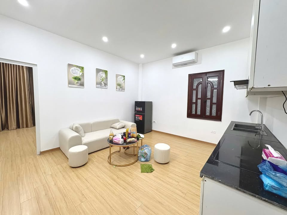 Nhà cho thuê tại Ngõ 379 Ba Đình 1 phòng ngủ giá 10 triệu - Full đồ, tiện nghi ngay!