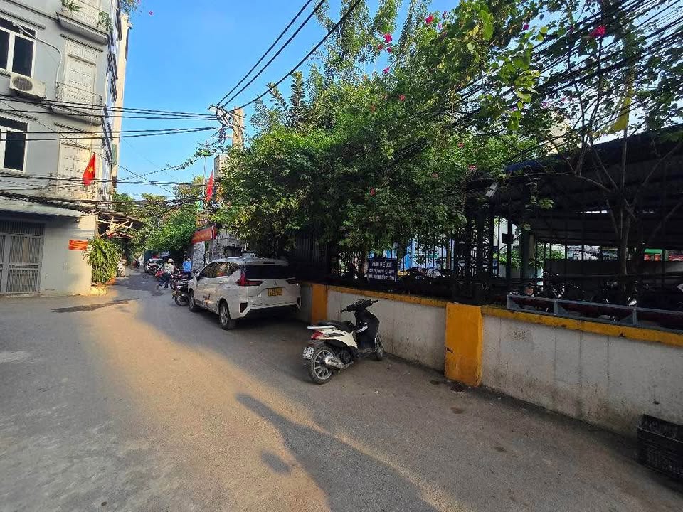 Đất nền Xuân Đỉnh 208m² giá 39 tỷ - Sổ đỏ nở hậu, ô tô vào tận nơi!