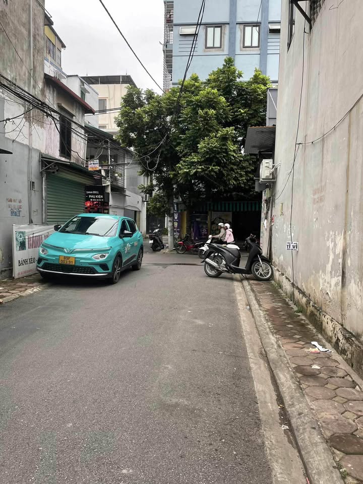 Đất đường Y, Trâu Quỳ, 31m² giá 6.82 tỷ - Vị trí kinh doanh đắc địa!