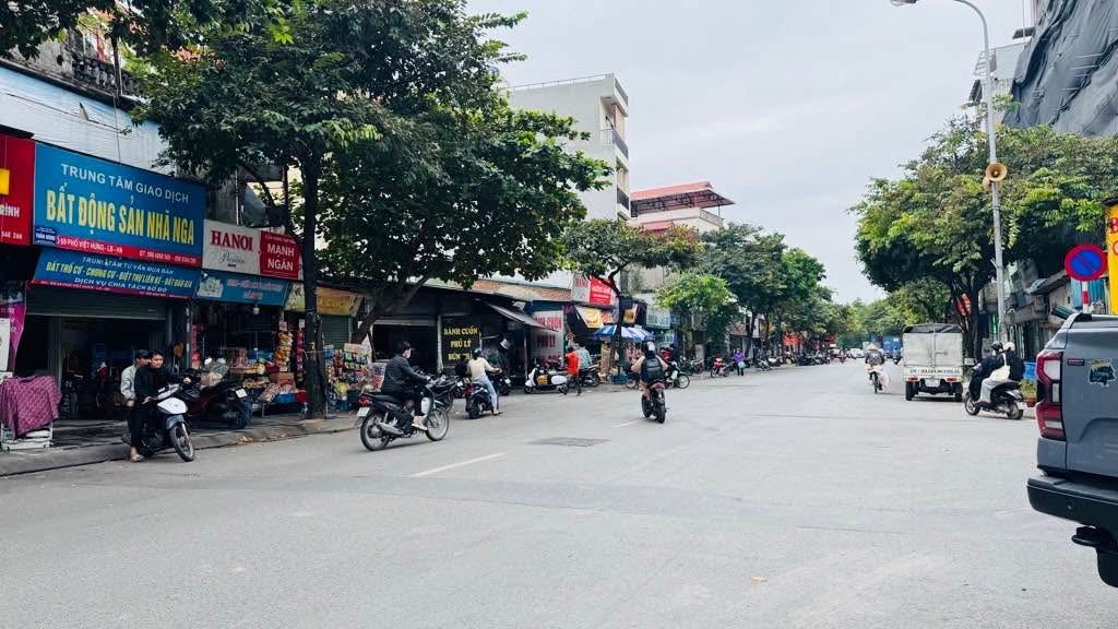 Lô đất đẹp Việt Hưng 60m² giá 13 tỷ - Sổ đỏ chính chủ, đầu tư sinh lời!