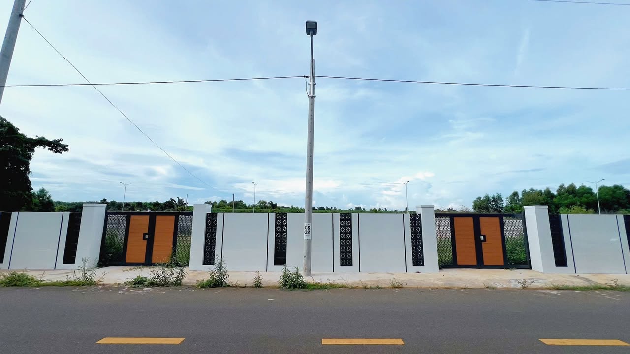 Đất nền mặt tiền đường Cách Mạng Tháng Tám, Đất Đỏ 242m² - Giá chỉ 1.95 tỷ