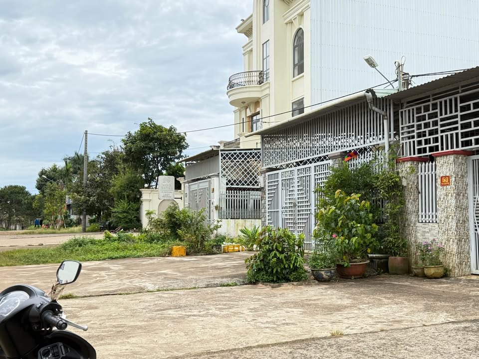 Đất nền Triệu Quang Phục Pleiku 100m² giá 1.55 tỷ - Vị trí đắc địa gần bệnh viện!