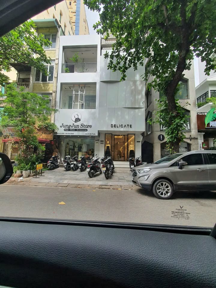 Cho thuê mặt bằng Bà Triệu, Hai Bà Trưng 70m² giá 40 triệu - Vị trí đắc địa cho mọi mô hình kinh doanh!