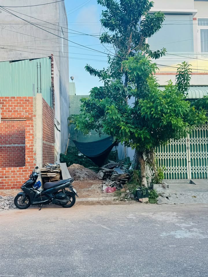 Đất mặt tiền đường Lý Tế Xuyên 64m² giá 2.1 tỷ - Cơ hội vàng đầu tư!