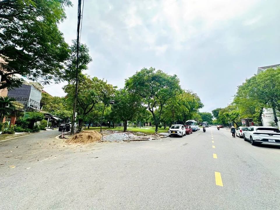 Bán nhà mặt tiền 3 tầng phường Xuân Phú 102m² giá 5.x tỷ - Cơ hội đầu tư sinh lời!