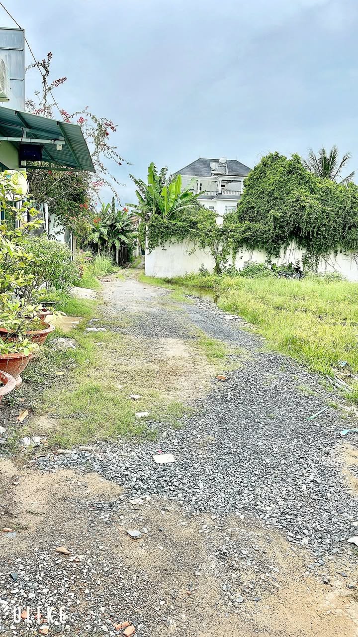 Nhà phố Ninh Sơn, Tây Ninh 168m² giá 1.6 tỷ - Nhà mới hoàn thiện, sẵn sàng ở ngay!