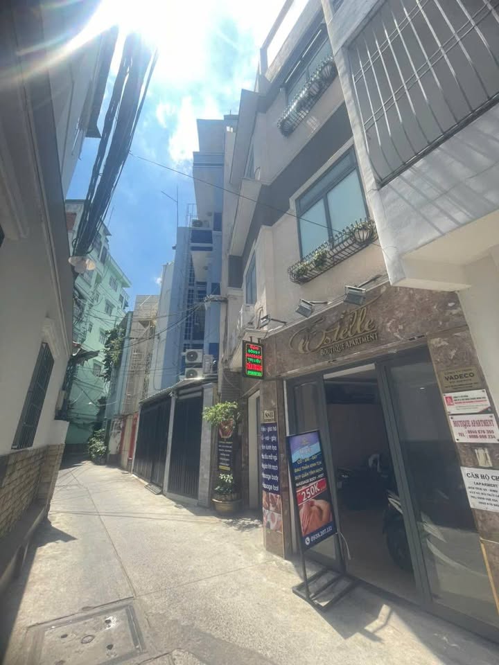 Căn hộ dịch vụ đường Võ Thị Sáu, Quận 1, 106m² giá 26 tỷ - Dòng tiền ổn định!