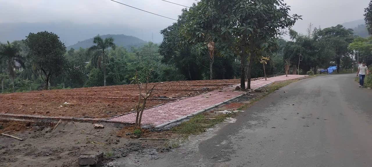 Đất nền Hòa Sơn Lương Sơn 100m² - Đường nhựa, giá thương lượng hấp dẫn!