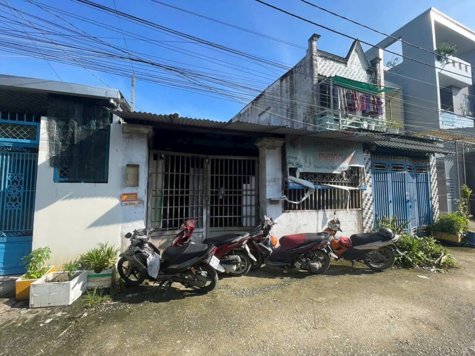 Nhà xưởng Hẻm 2/ Vĩnh Lộc A 121.8m² giá 4.5 tỷ - Sổ hồng chính chủ!