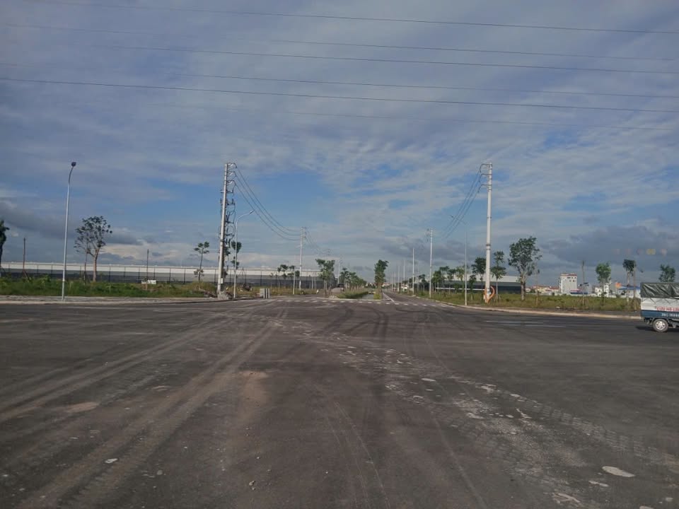 Kho bãi KCN Châu Giang Duy Tiên 27.000m² giá 27.6 tỷ - Đầu tư tiềm năng ngay hôm nay!