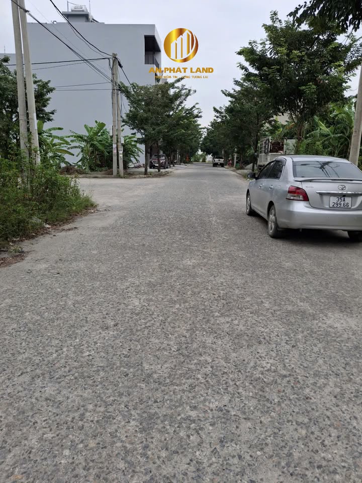 Bán lô đất Thổ Trì, Ninh Mỹ 117m² giá 7 tỷ - Đường lớn, vị trí đắc địa!