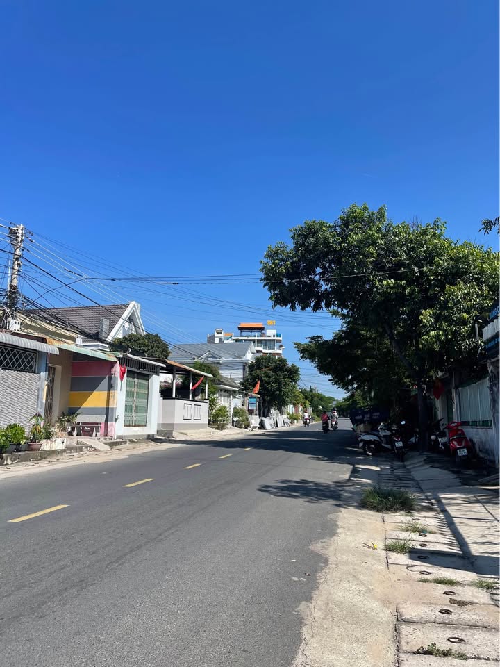 Đất nền Mũi Né Phan Thiết 108m² giá 2 tỷ - Sổ hồng chính chủ