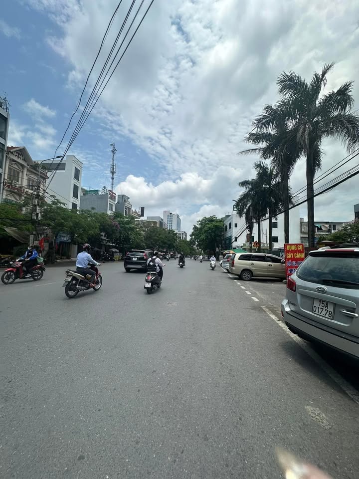 Bán nhà mặt phố Trần Nguyên Hãn, quận Lê Chân, 305m² giá 59 tỷ - Đầu tư sinh lời cao!