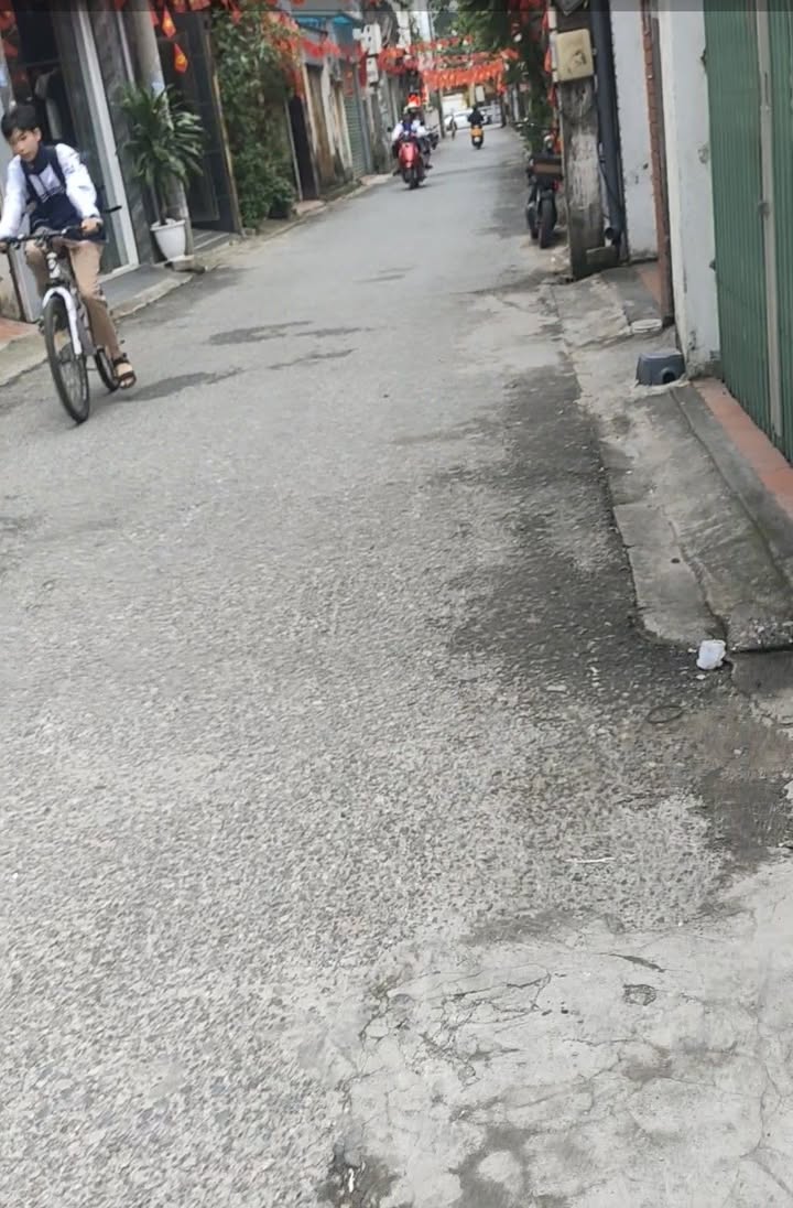 Đất lô góc Việt Hưng Long Biên 78m² giá 10.5 tỷ - Sổ đỏ chính chủ, pháp lý rõ ràng!