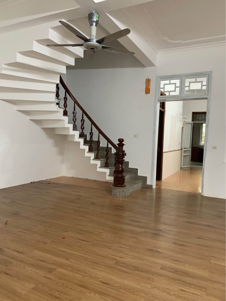 Nhà 3 tầng tại phường Minh Xuân, 150m² - Không ngập lụt, giá thỏa thuận!