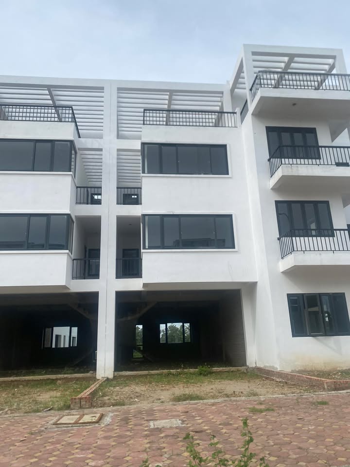 Nhà liền kề 120m² tại Khu đô thị Xuân Hòa, giá 4 tỷ - Đầu tư lý tưởng!