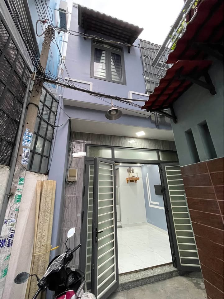 Nhà hẻm 99 Dương Văn Dương, Tân Phú 22m² giá 3.39 tỷ - Hẻm thông thoáng, gần Aeon Tân Phú!