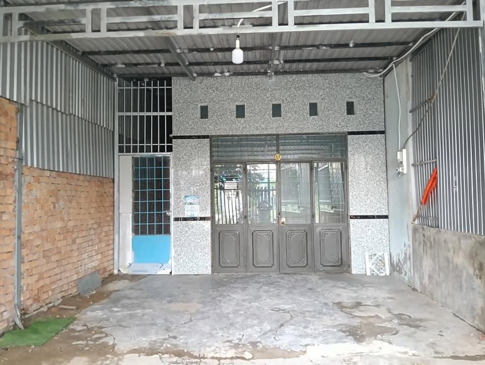 Nhà mặt tiền đường Quang Trung Rạch Giá 3 triệu/tháng - Tiện nghi đầy đủ, sẵn sàng vào ở!