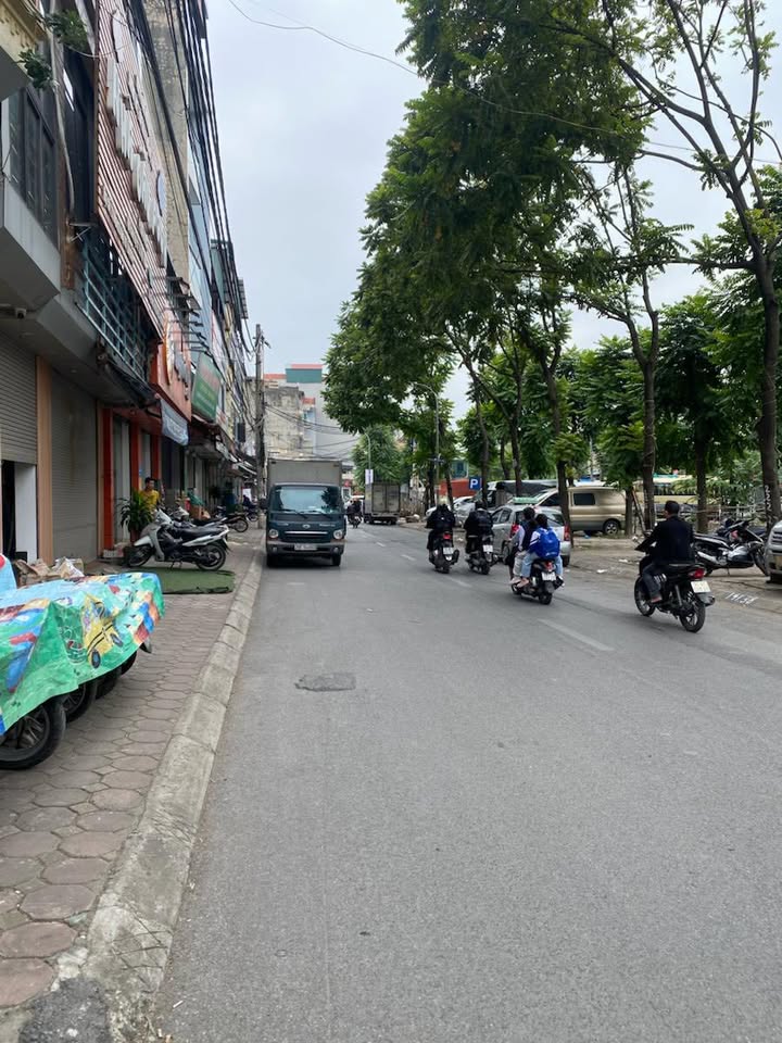 Nhà phố Vĩnh Hưng, Hoàng Mai 35m² giá 6 tỷ - Vị trí đắc địa, tiềm năng tăng trưởng cao!