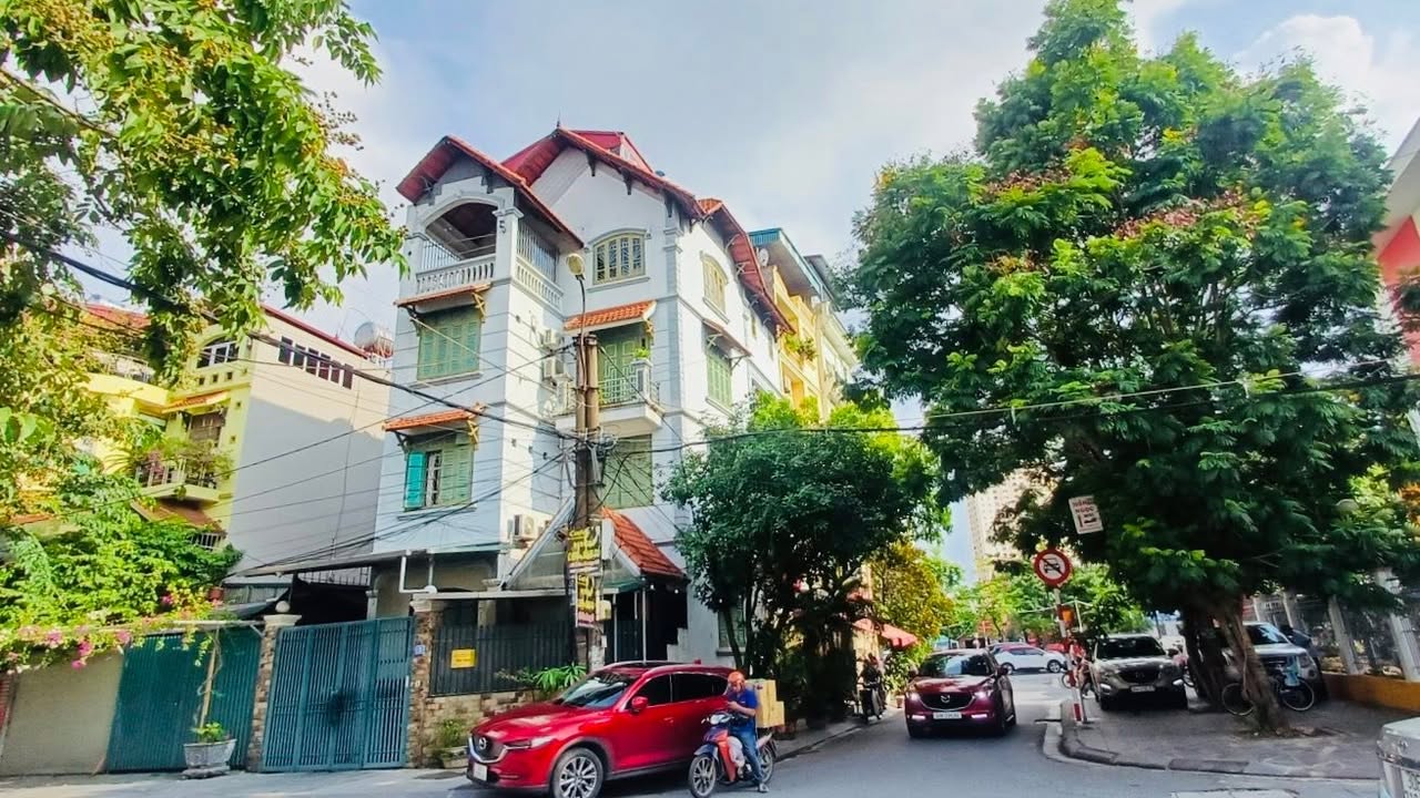 Biệt thự phân lô Thạch Bàn, Long Biên 110m² giá 27.8 tỷ - Siêu phẩm lô góc đẳng cấp!