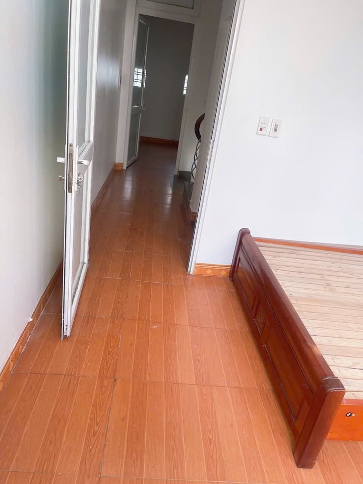 Nhà cho thuê 4 tầng khu phố 14 Yên Nghĩa 37m² giá 7 triệu - Không thể bỏ lỡ!