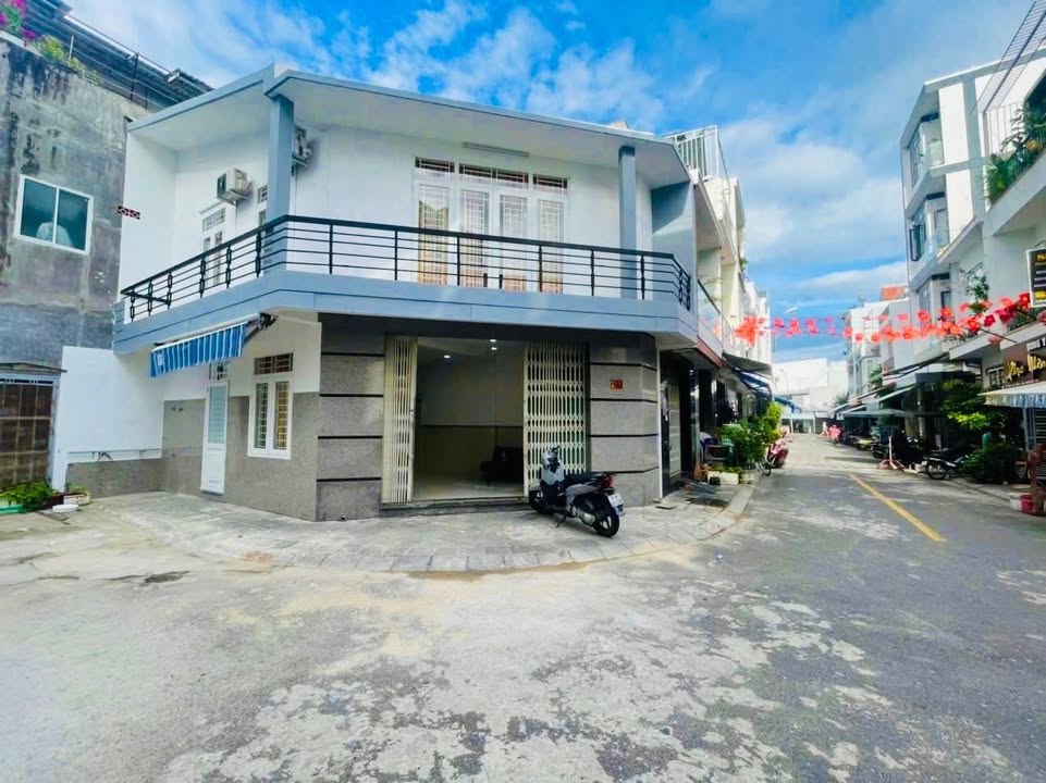 Nhà căn góc 2 mặt tiền đường B6, Phước Hải, Nha Trang 42m² giá 5.6 tỷ - Pháp lý rõ ràng!