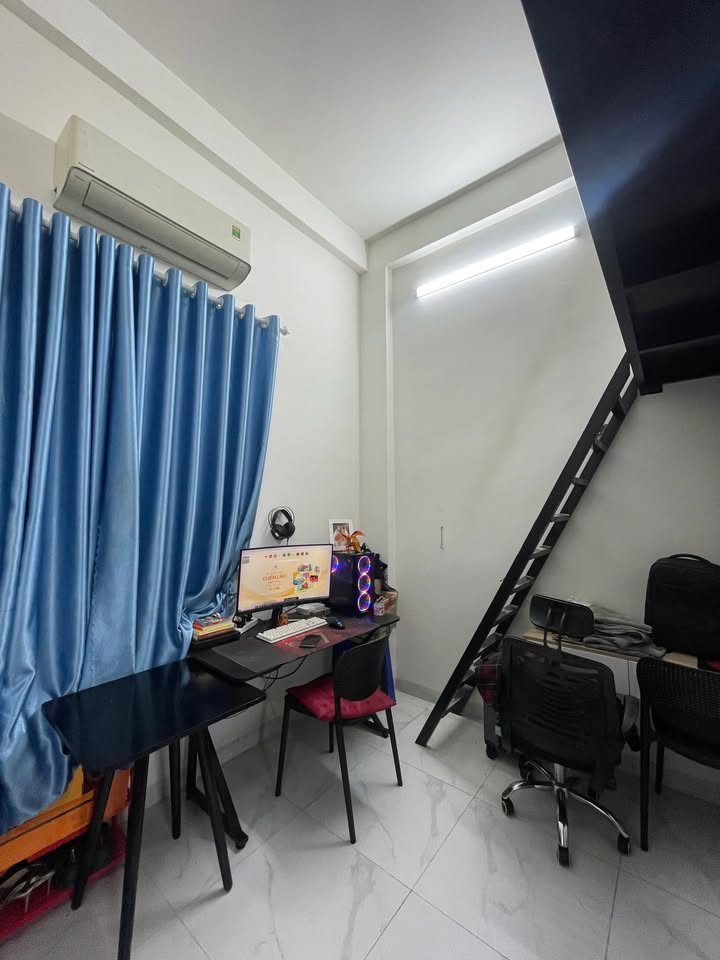 Phòng trọ gác lửng 25m² tại Hòa Xuân Đà Nẵng giá chỉ 4 triệu - Tiện nghi đầy đủ, sẵn sàng vào ở!