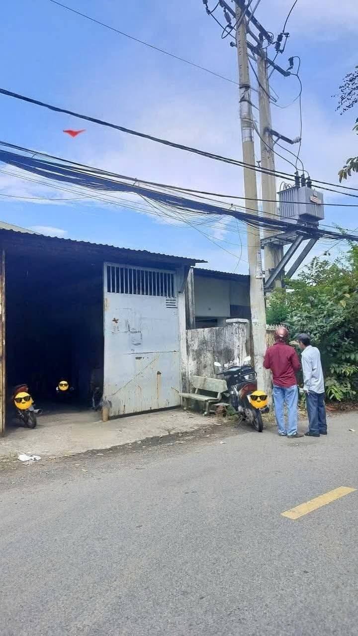 Kho cho thuê đường Trần Văn Giàu, Bình Tân 700m² - Hướng Nam, thuận tiện ra vào!