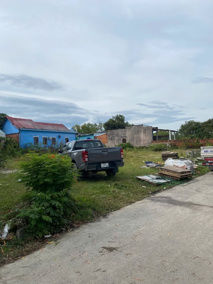 Đất nền KP10 Phú Quốc 300m² giá chỉ 3 tỷ - Sổ hồng riêng, đầu tư sinh lời!