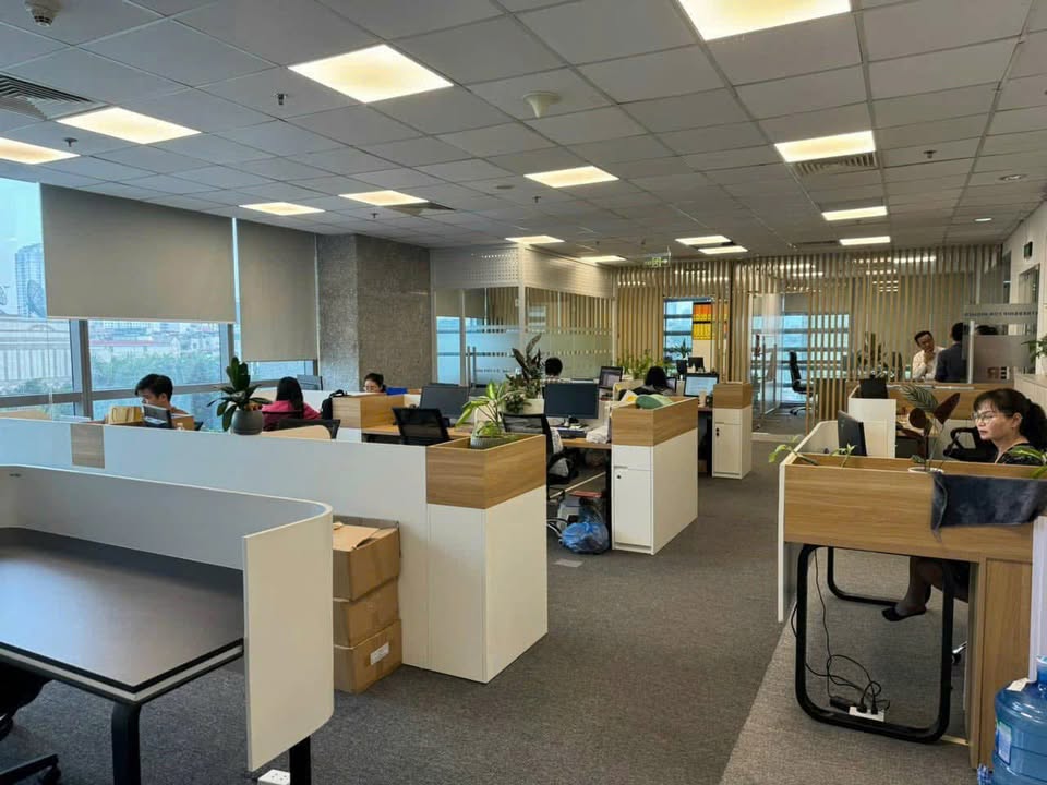 Văn phòng cho thuê hạng A tại Duy Tân, Cầu Giấy - Giá chỉ 17 triệu/tháng!
