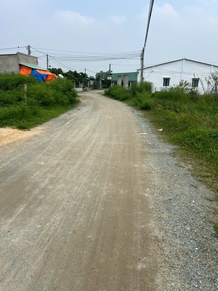 Đất nền ấp Lập Thành, Hòa Khánh Tây 270m² giá chỉ 890 triệu - Cơ hội đầu tư hấp dẫn!