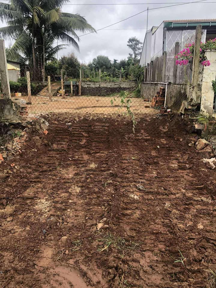 Mặt tiền Âu Cơ, phường Đoàn Kết, thị xã Buôn Hồ 330m² giá 9.24 tỷ - Chính chủ bán gấp!