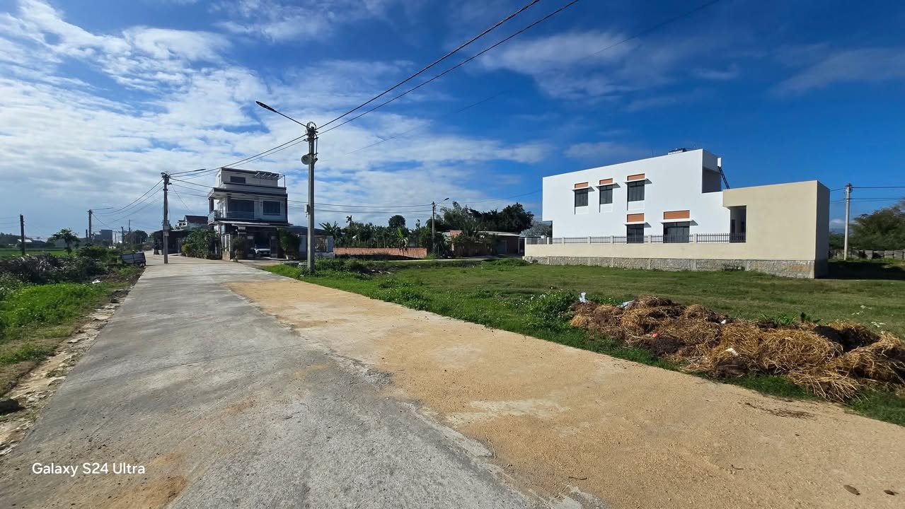 Đất nền Phước Hiệp Tuy Phước 140m² giá 800 triệu - Sổ hồng riêng, vị trí đắc địa!