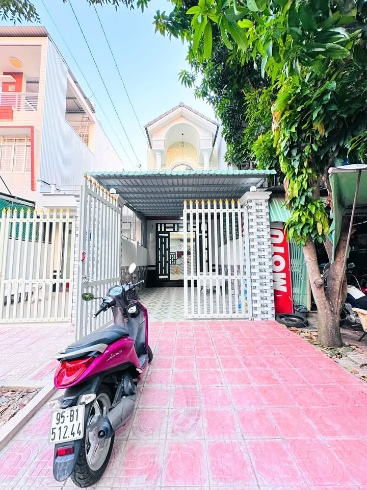 Nhà cho thuê KDC Hàng Bàng Tân An 80m² giá chỉ 8 triệu - Không thể bỏ lỡ!