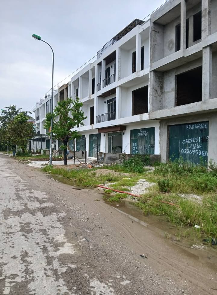 Nhà 3 tầng 1 tum tại Đông Hải, Thanh Hóa - Diện tích 80m², giá 4.4 tỷ - Không lỗi phong thủy!