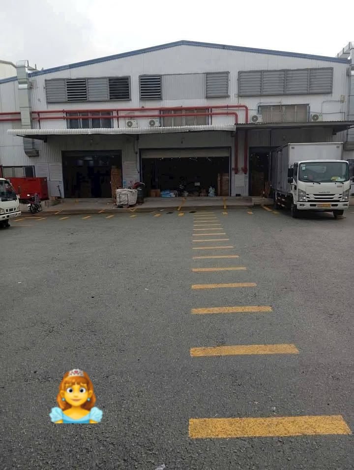 Cho thuê kho xưởng mặt tiền ĐT743, P. Bình Hòa, 16.500m² - Vị trí đẹp thuận lợi!