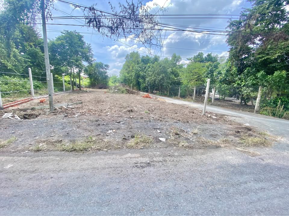 Đất thổ cư Phú Hòa Đông, Củ Chi 210m² giá 1.85 tỷ - Góc 2 mặt tiền đường nhựa!