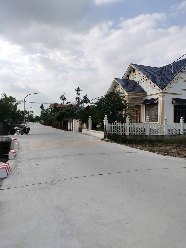 Biệt thự nhà vườn Hải Sơn 240m² giá 3.3 tỷ - Mới xây, vị trí trung tâm!