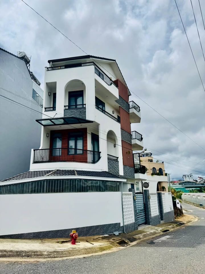 Bán nhà 2 mặt tiền Trần Anh Tông - Nguyên Tử Lực, Đà Lạt 98.55m² - View đẹp, giá tốt!