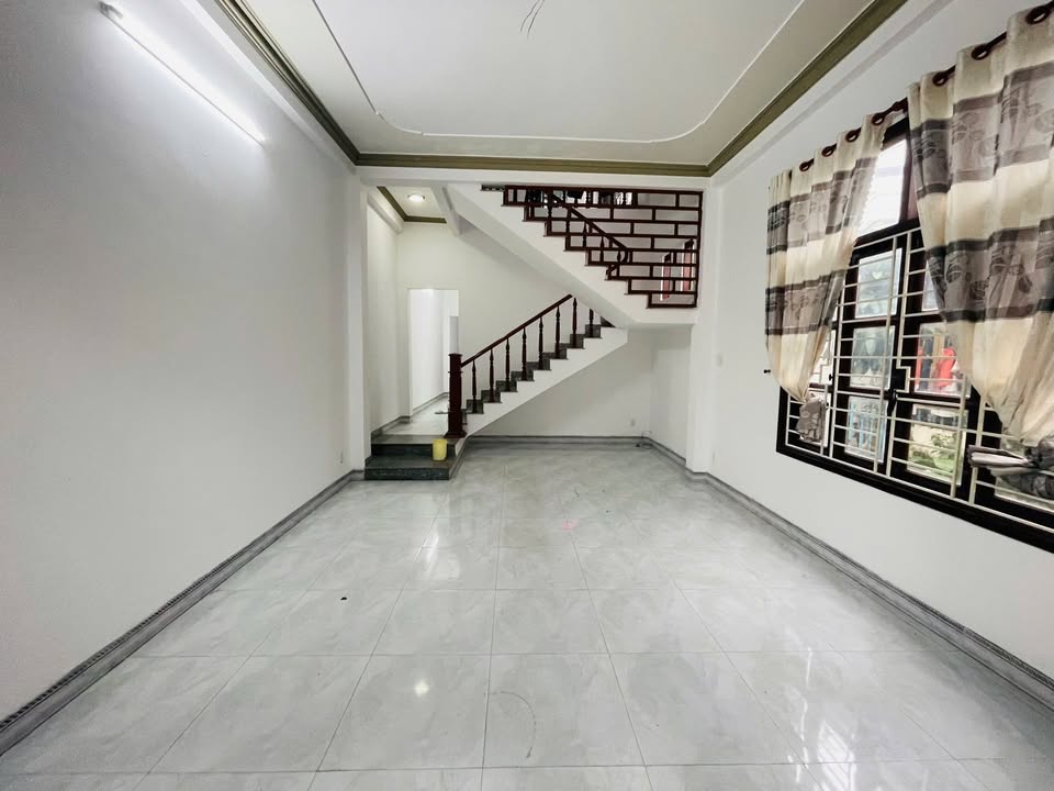 Nhà 2 Tầng Cho Thuê Tại Kiệt Ô Tô Hà Thị Thân, Sơn Trà - Diện Tích 155m² Giá Chỉ 12 Triệu