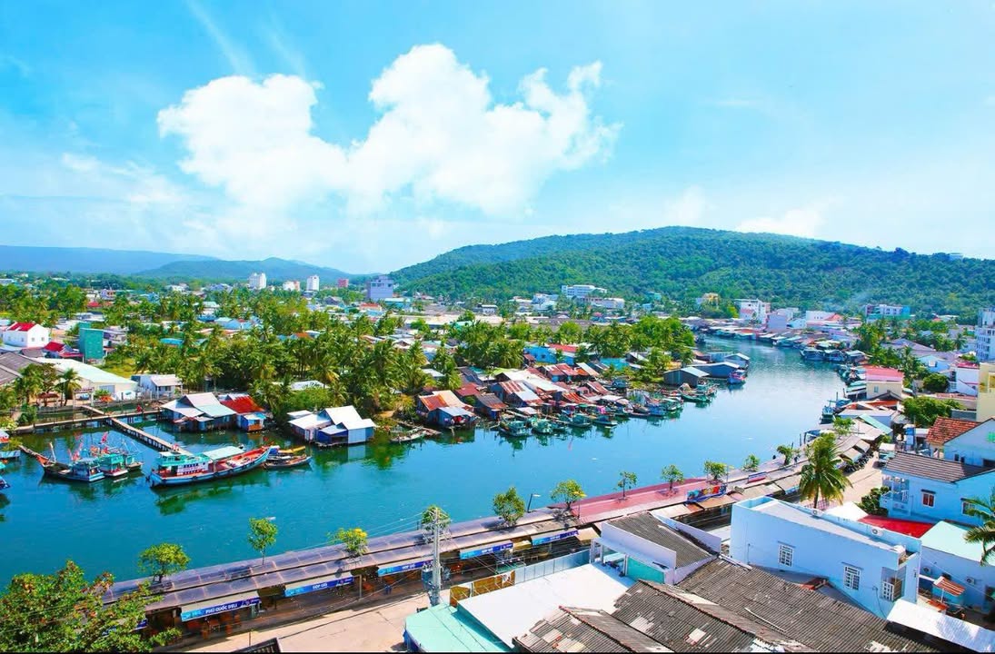 FrontHouse Bạch Đằng Dương Đông 303m² giá 15 tỷ - Tiềm năng sinh lời cao!